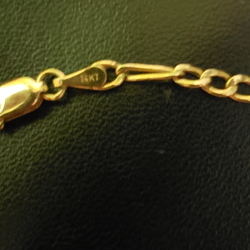 14kt gold Figaro link chain